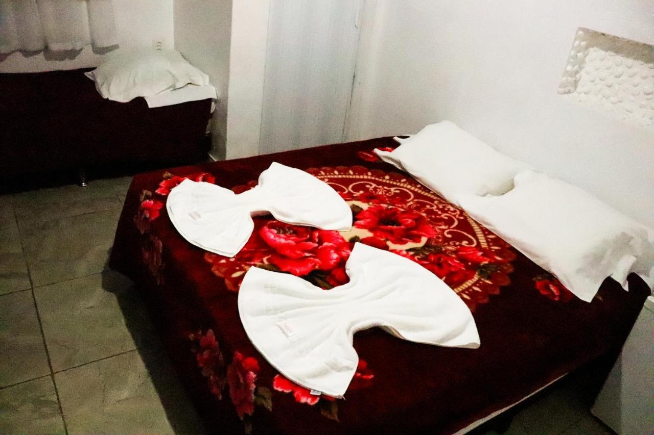 Tia Leonor Inn 2*